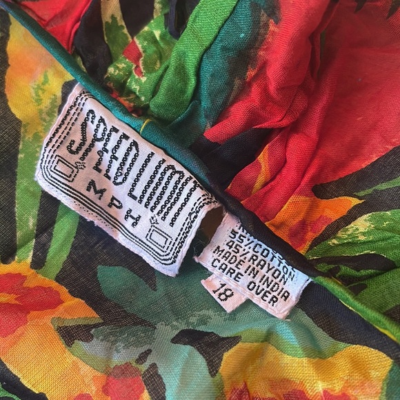 Bright Floral gauze crop top# - Picture 5 of 7